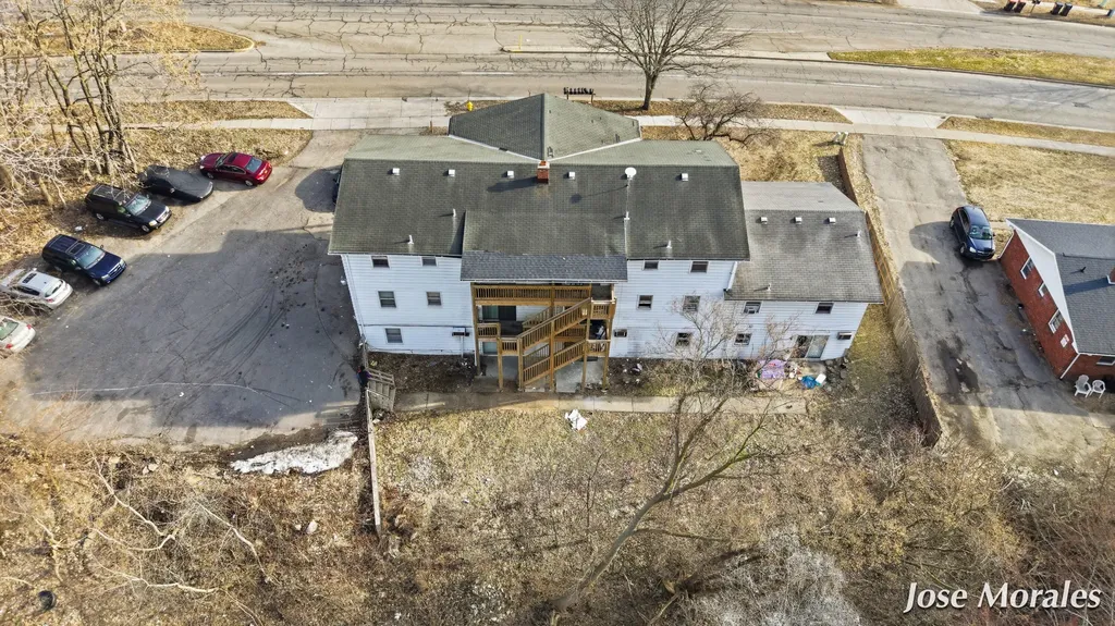 1833 Prairie Parkway SW Wyoming City MI 49519