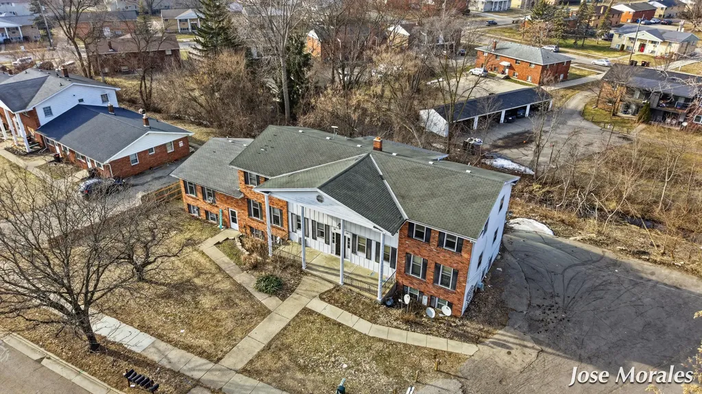 1833 Prairie Parkway SW Wyoming City MI 49519