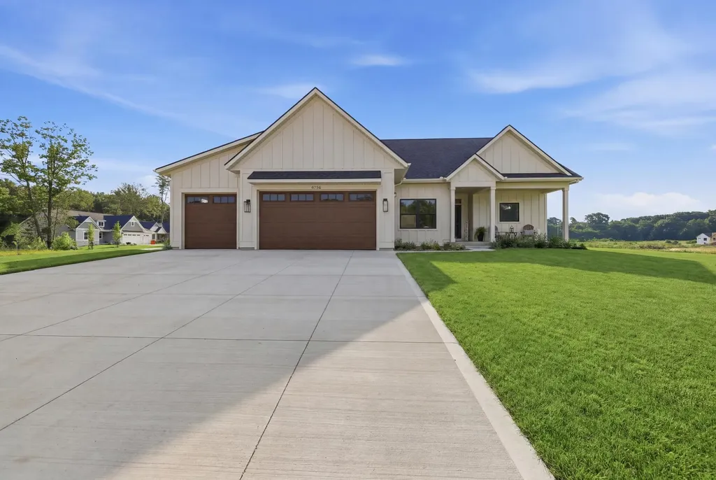 4736 Lexem Drive Georgetown Charter Township MI 49426