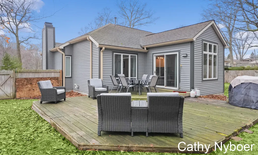13478 Lakeshore Avenue Grand Haven Charter Township MI 49417