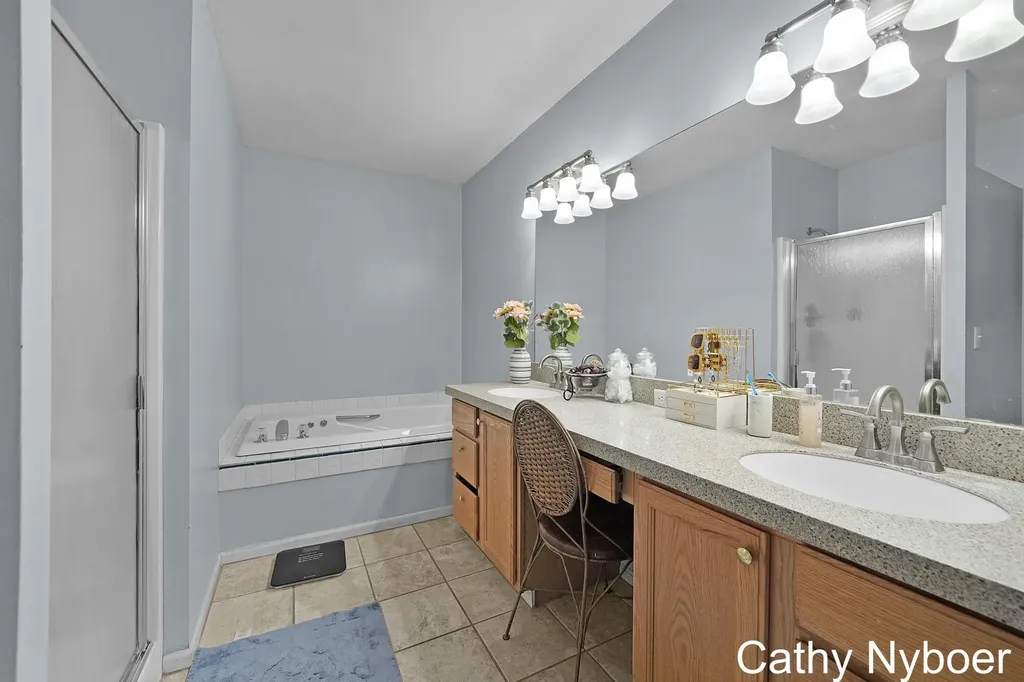 13478 Lakeshore Avenue Grand Haven Charter Township MI 49417
