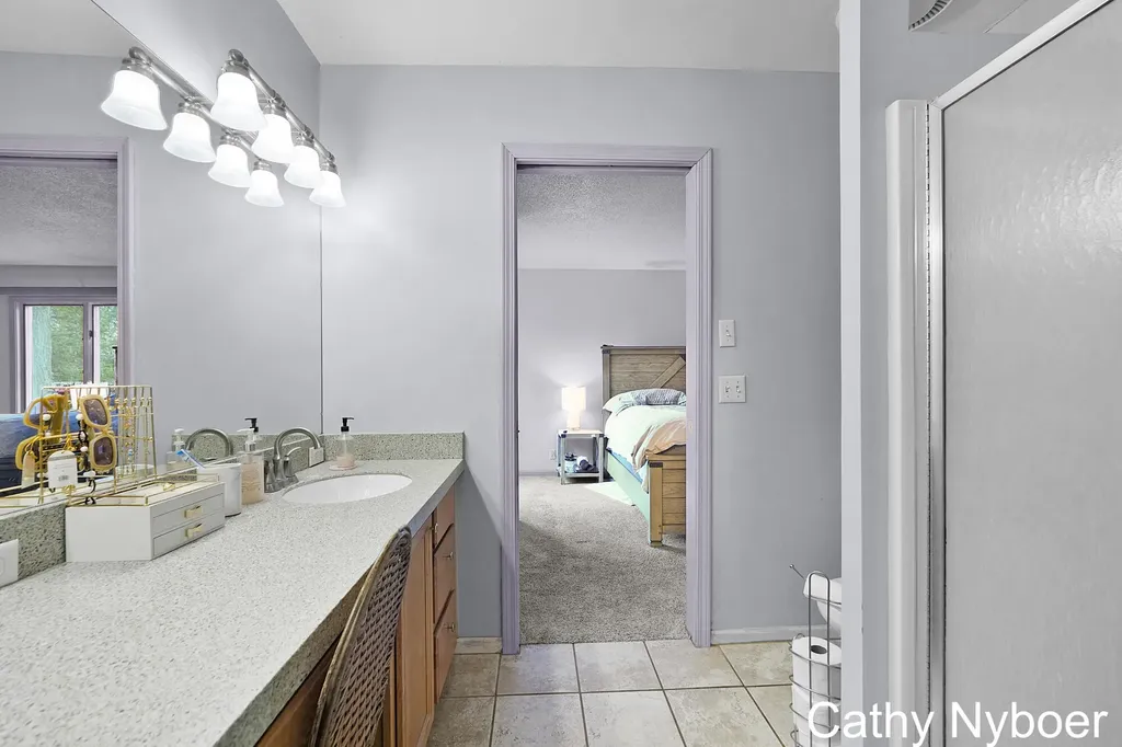 13478 Lakeshore Avenue Grand Haven Charter Township MI 49417