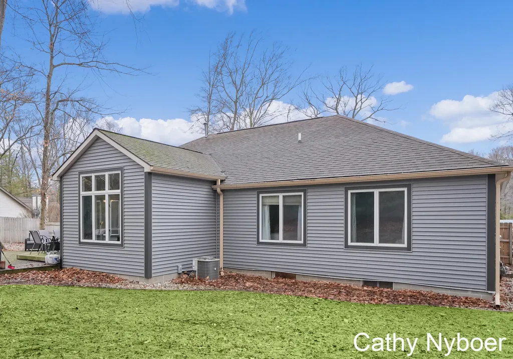 13478 Lakeshore Avenue Grand Haven Charter Township MI 49417