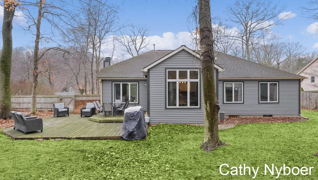 13478 Lakeshore Avenue Grand Haven Charter Township MI 49417