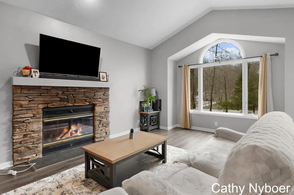 13478 Lakeshore Avenue Grand Haven Charter Township MI 49417