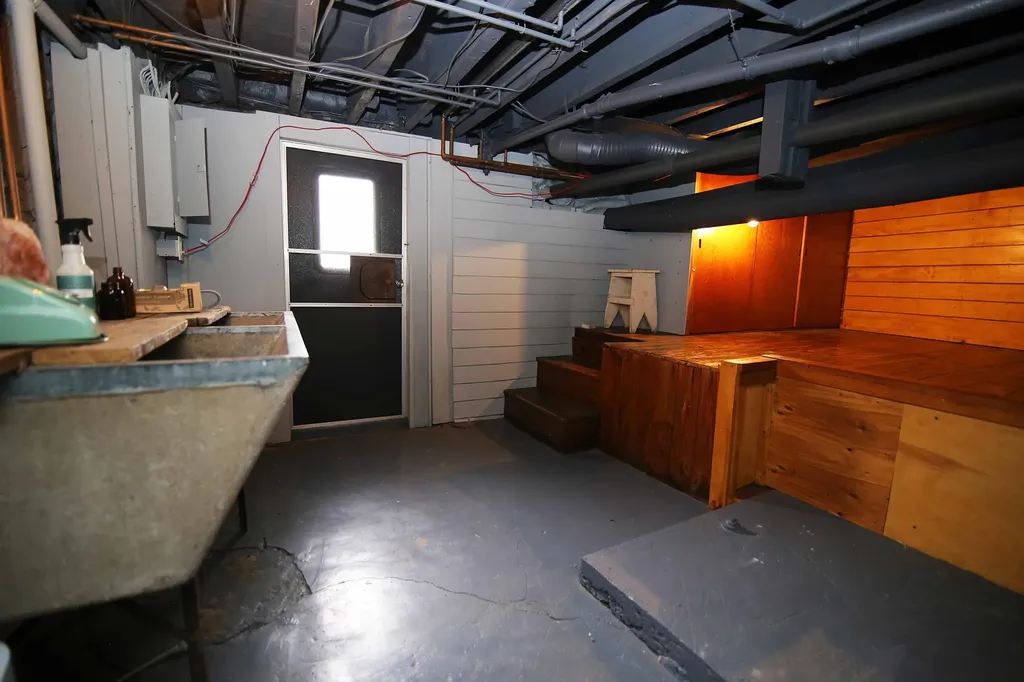 503 East Street Three Rivers City MI 49093