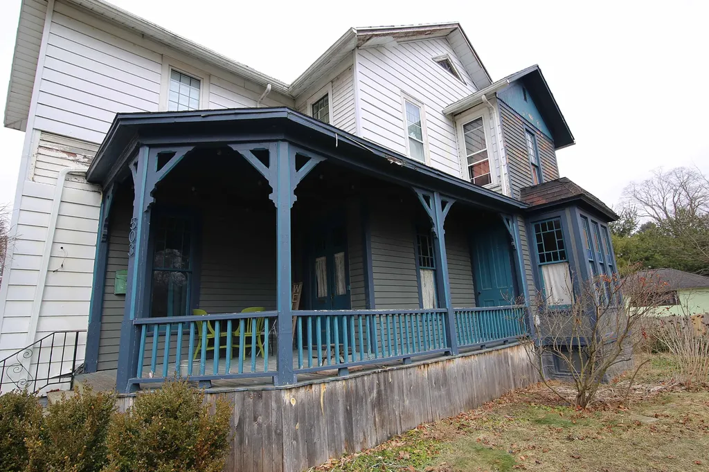 503 East Street Three Rivers City MI 49093