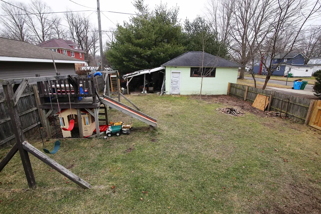503 East Street Three Rivers City MI 49093