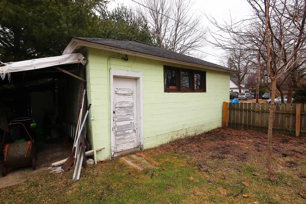 503 East Street Three Rivers City MI 49093
