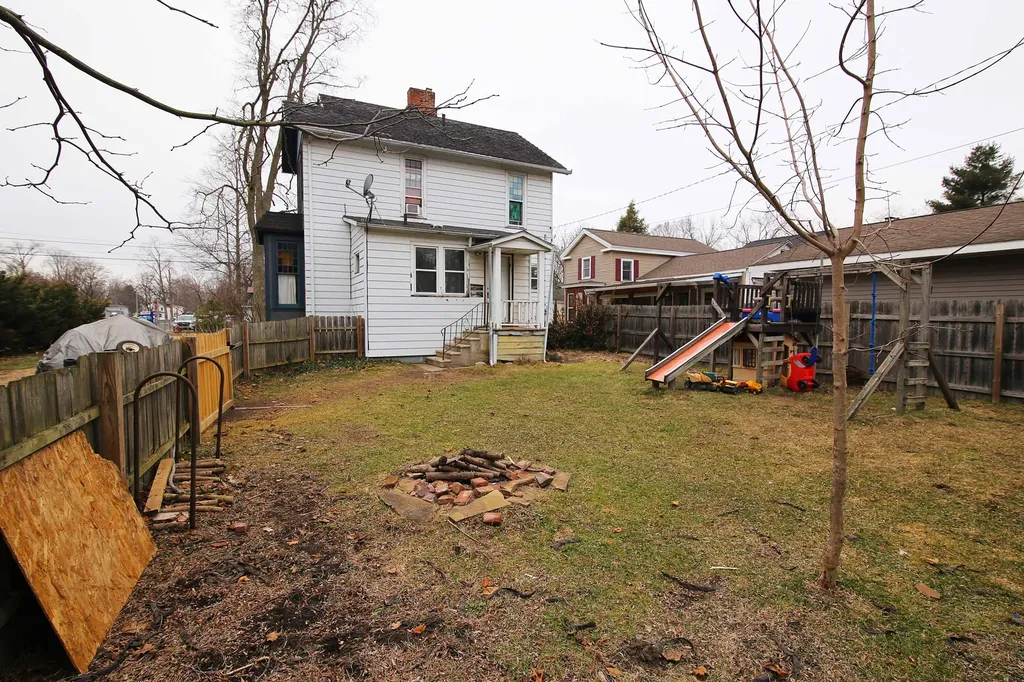 503 East Street Three Rivers City MI 49093