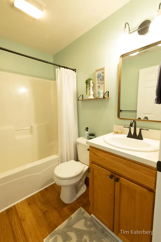 2940 Bentbrooke Drive Holland Charter Township MI 49424