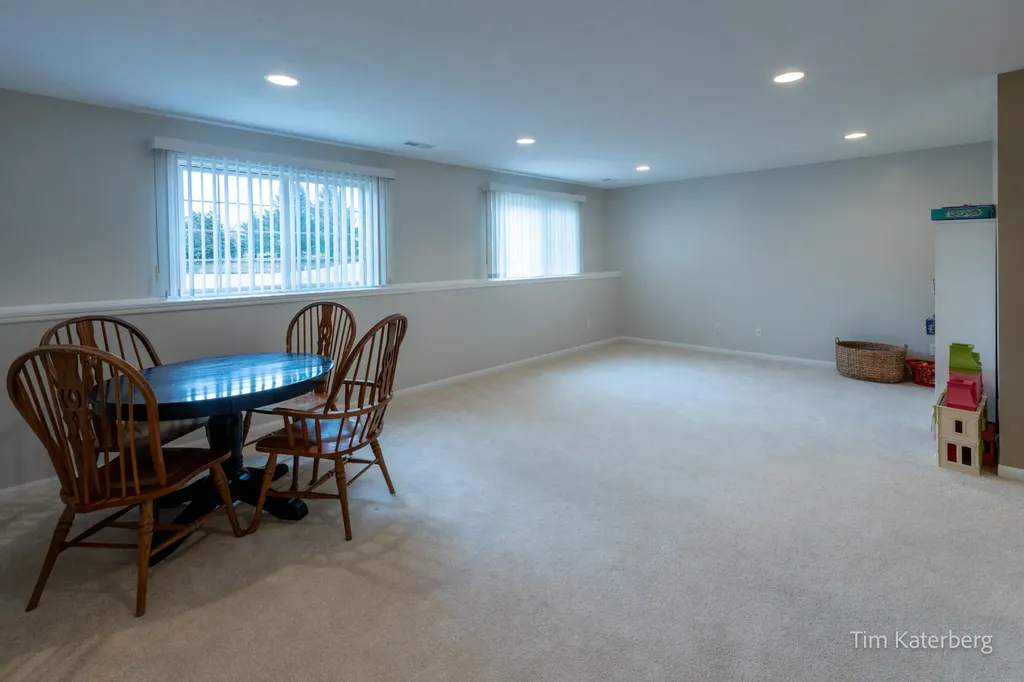 2940 Bentbrooke Drive Holland Charter Township MI 49424