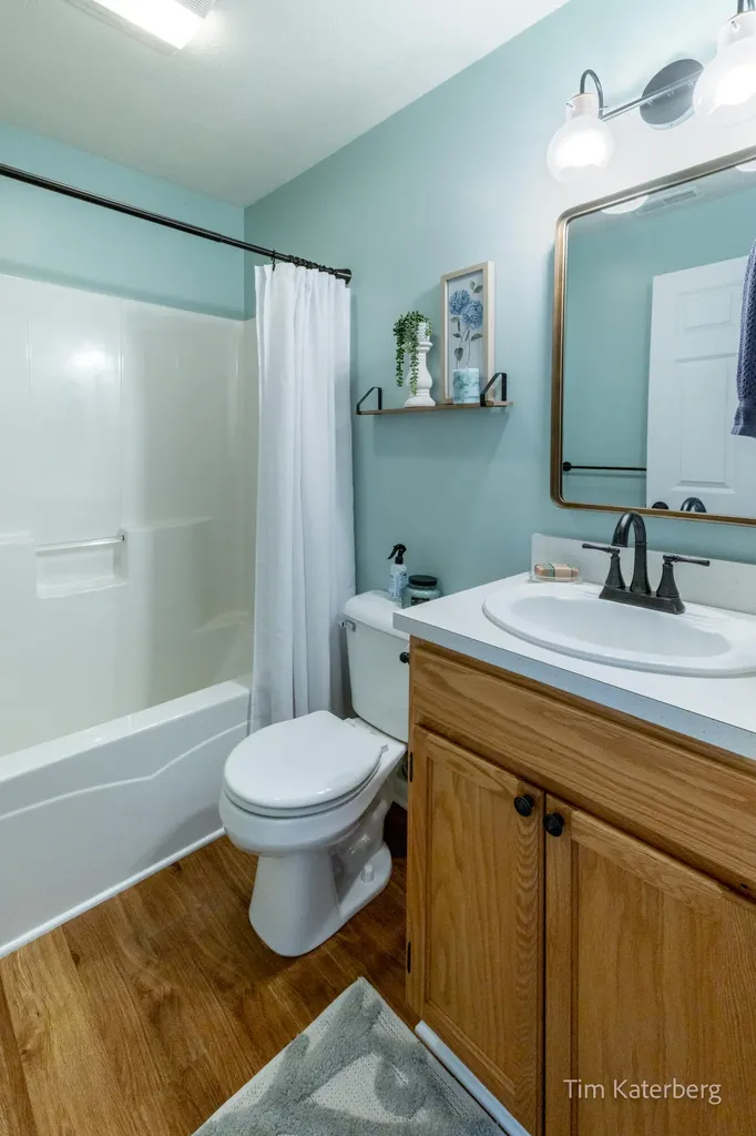 2940 Bentbrooke Drive Holland Charter Township MI 49424