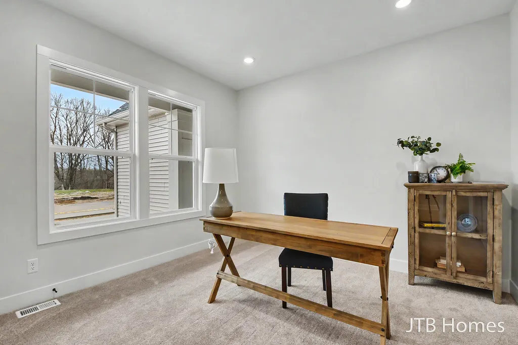5911 Valley Point Drive SE Caledonia Township MI 49316