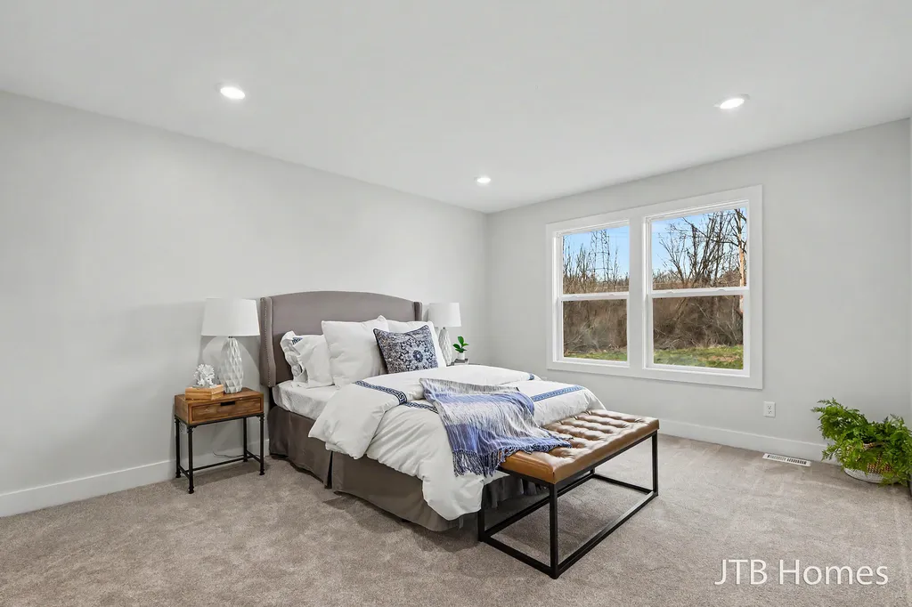 5911 Valley Point Drive SE Caledonia Township MI 49316