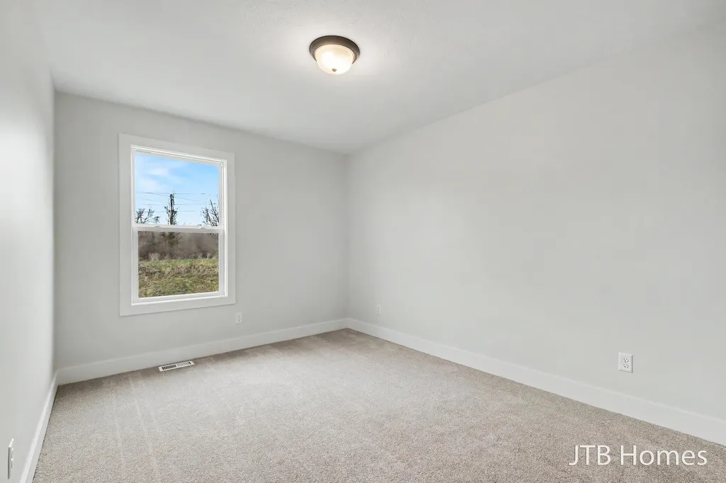 5911 Valley Point Drive SE Caledonia Township MI 49316