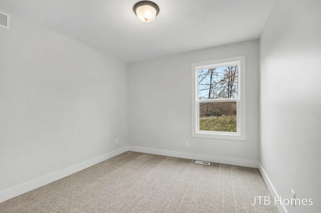5911 Valley Point Drive SE Caledonia Township MI 49316