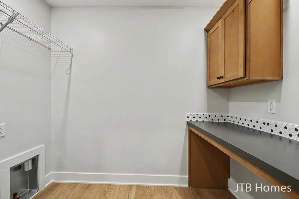 5911 Valley Point Drive SE Caledonia Township MI 49316