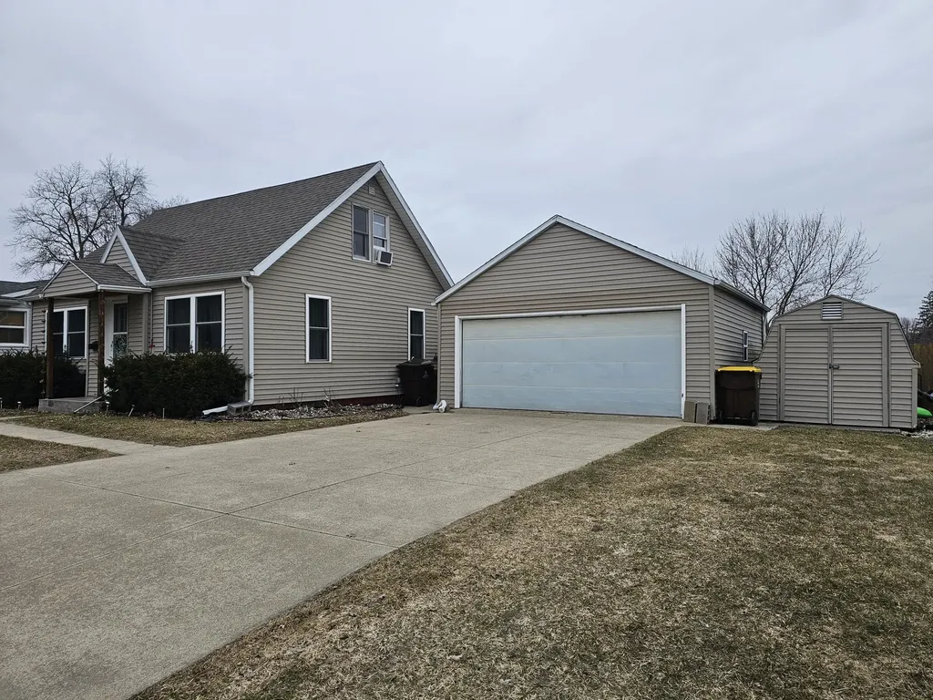 118 Caroline Street Portland City MI 48875