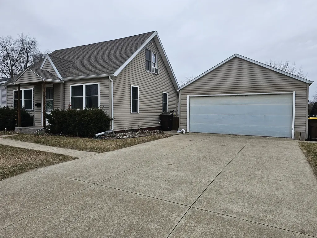 118 Caroline Street Portland City MI 48875
