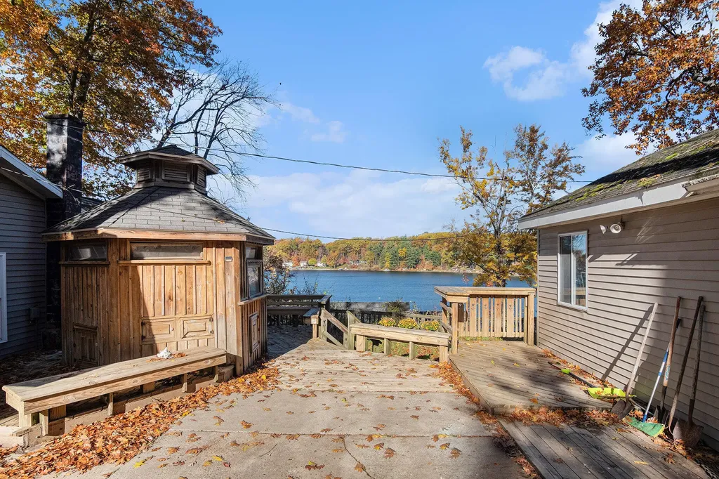12341 Canter Drive Grattan Township MI 48809