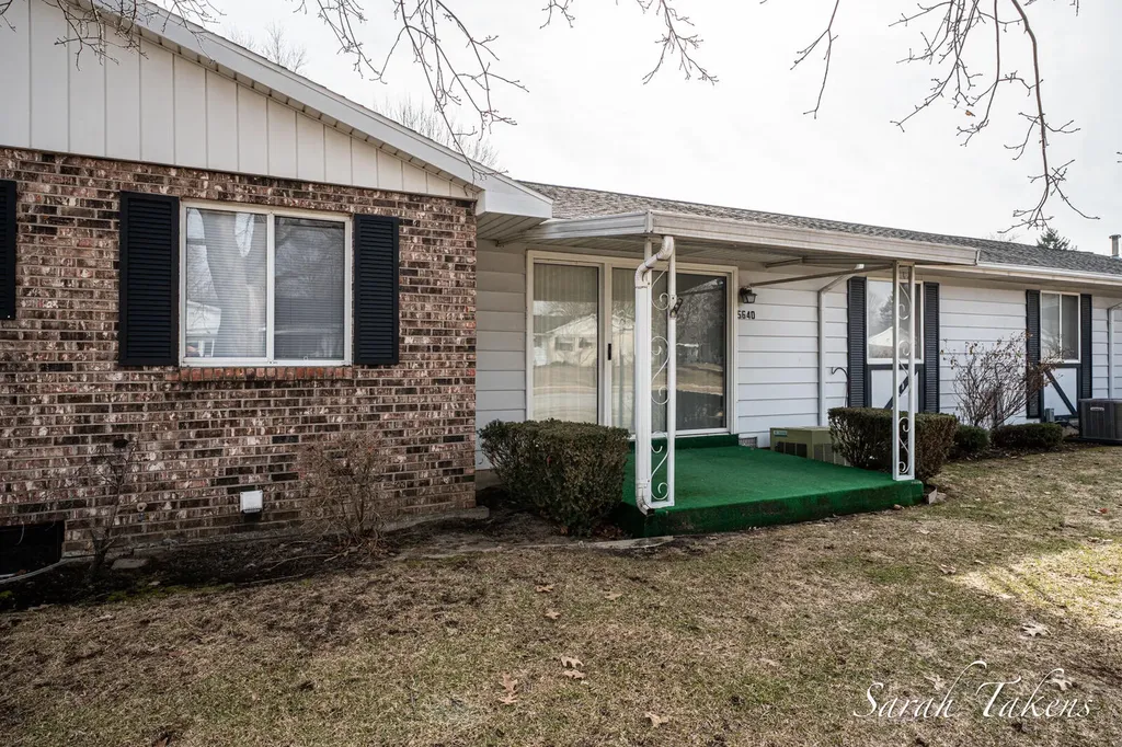 5640 Leisure South Drive SE Kentwood City MI 49548