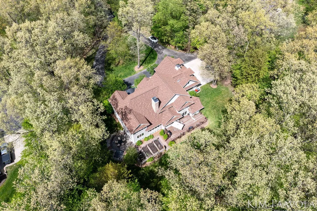 3099 Pickford Drive SE Cascade Charter Township MI 49301