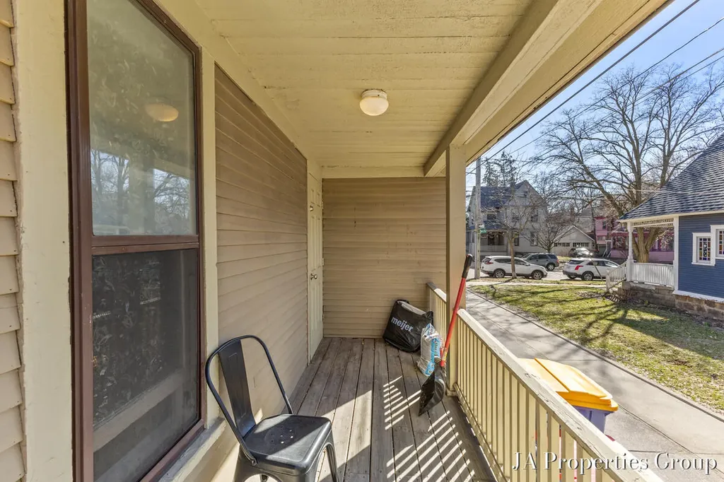 921 Fairmount Street SE Grand Rapids City MI 49506