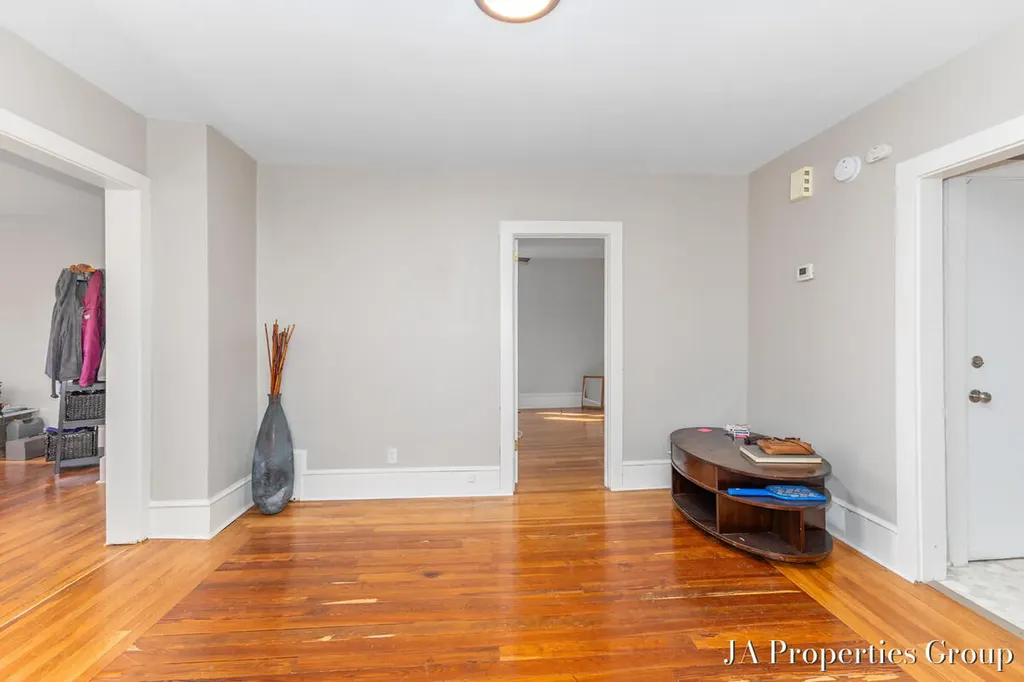 921 Fairmount Street SE Grand Rapids City MI 49506