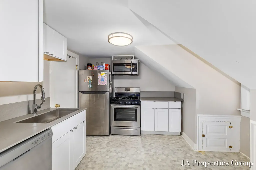 921 Fairmount Street SE Grand Rapids City MI 49506