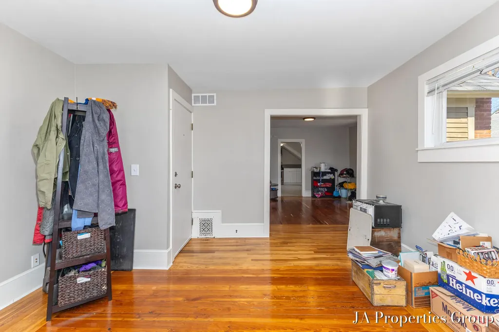 921 Fairmount Street SE Grand Rapids City MI 49506