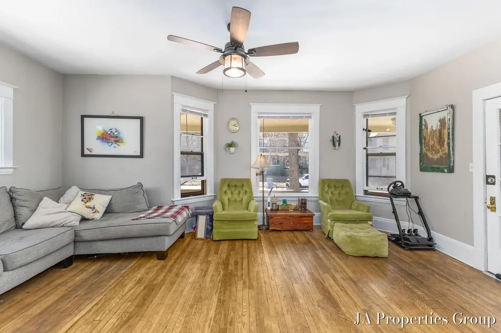 921 Fairmount Street SE Grand Rapids City MI 49506