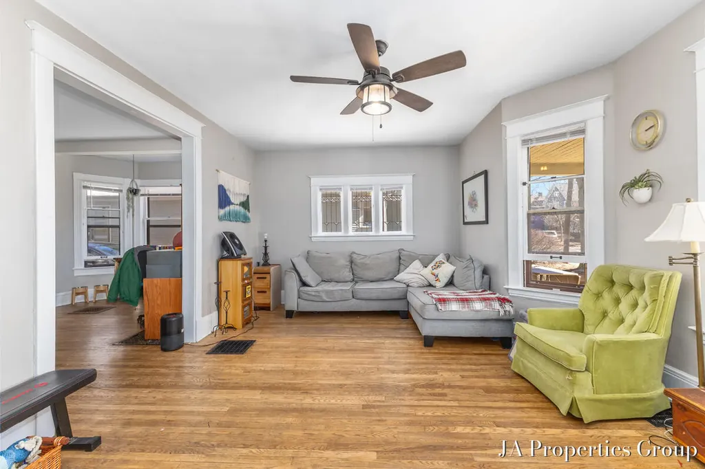 921 Fairmount Street SE Grand Rapids City MI 49506