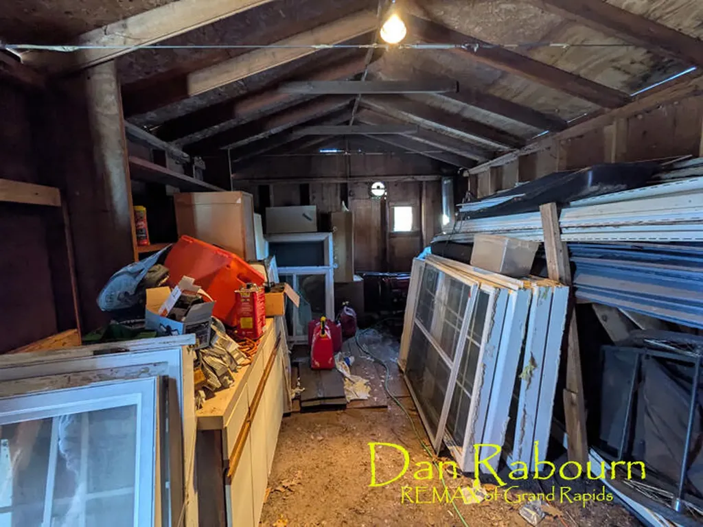 5263 E 8 Mile Road Newkirk Township MI 49656