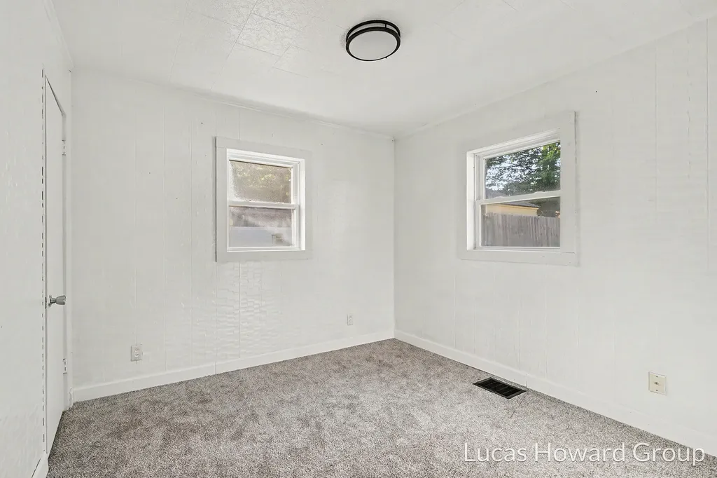 3426 Mulhearn Avenue Kalamazoo Charter Township MI 49048