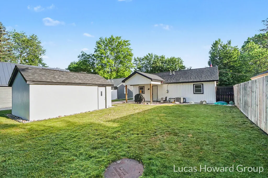 3426 Mulhearn Avenue Kalamazoo Charter Township MI 49048