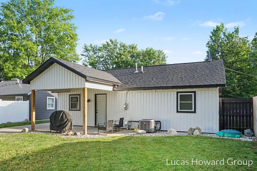 3426 Mulhearn Avenue Kalamazoo Charter Township MI 49048