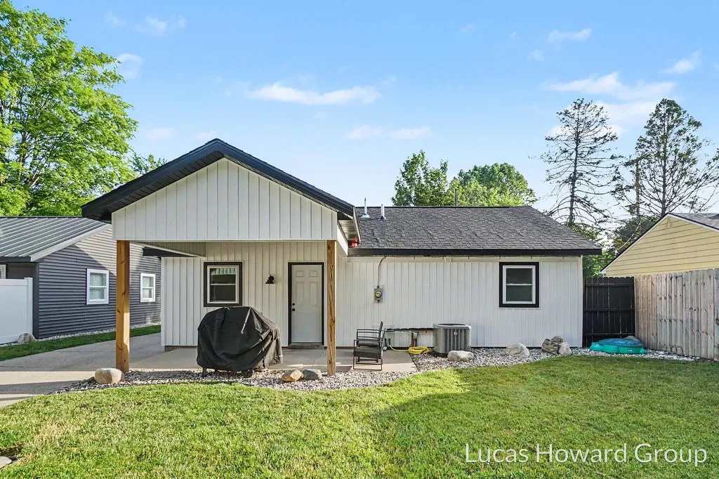 3426 Mulhearn Avenue Kalamazoo Charter Township MI 49048