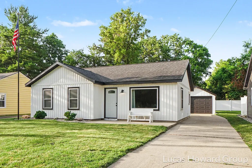 3426 Mulhearn Avenue Kalamazoo Charter Township MI 49048