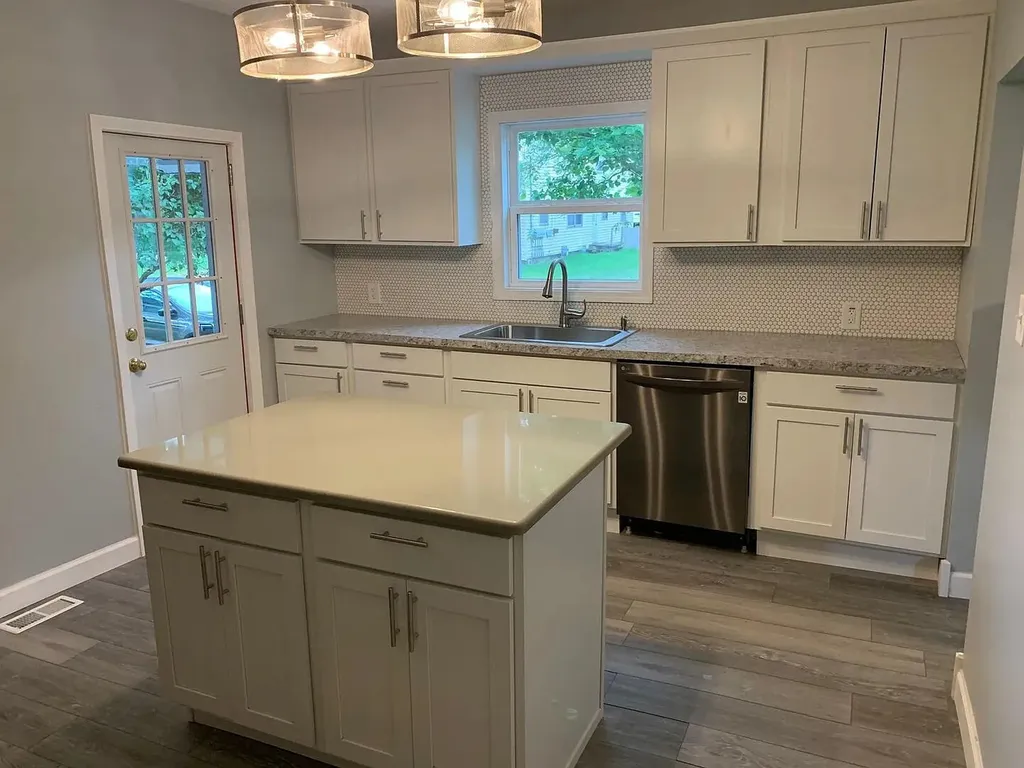 624 Veto Street NW Grand Rapids City MI 49504