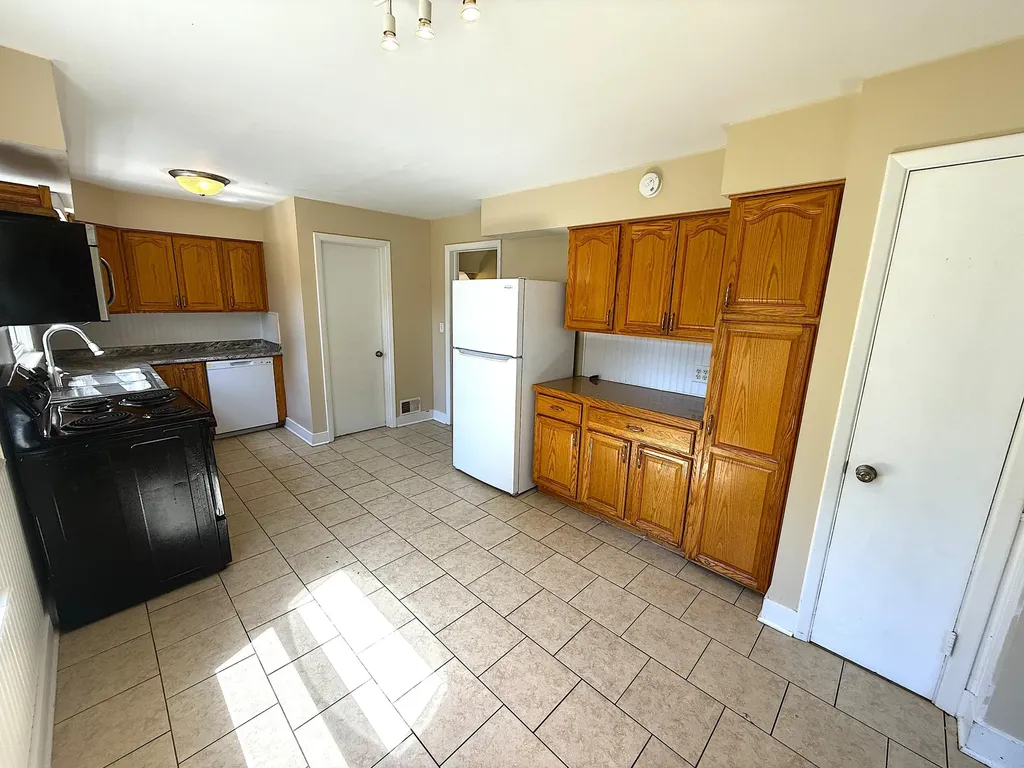 4311 Curwood Avenue SE Grand Rapids City MI 49508