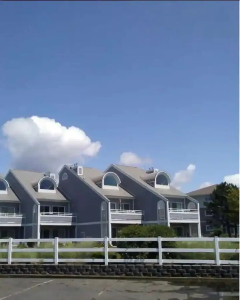 116 Millpoint Drive Spring Lake Village MI 49456