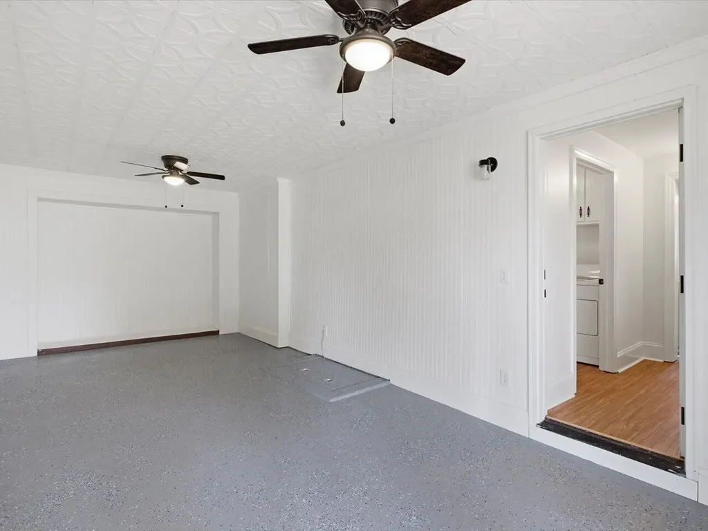 124 Roselawn Street Algonac City MI 48001