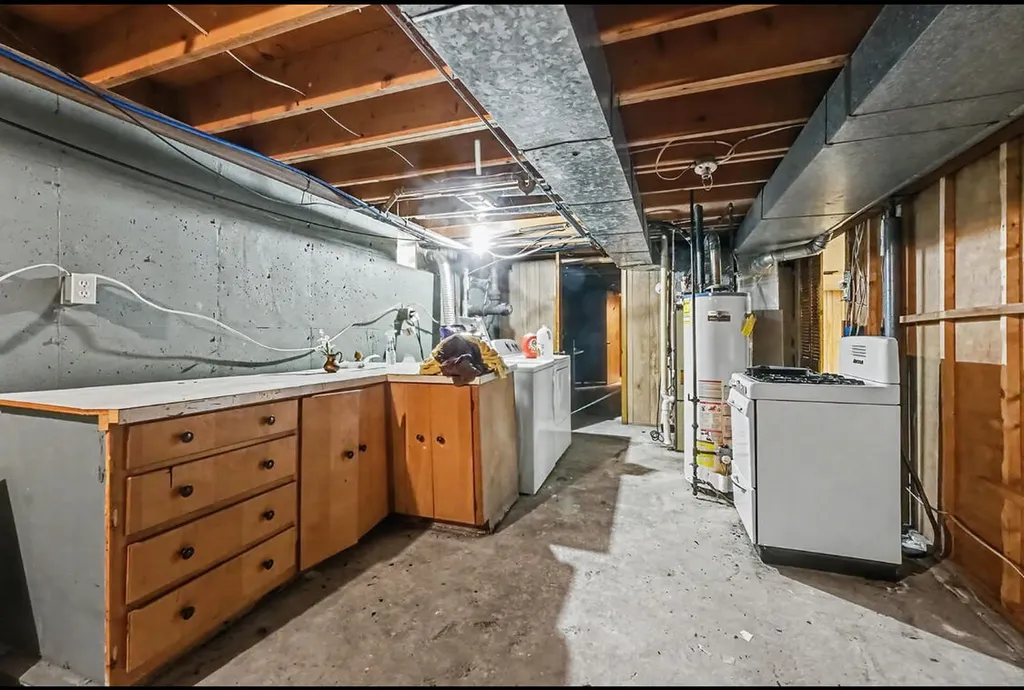 7114 Kay Drive Eureka Township MI 48838