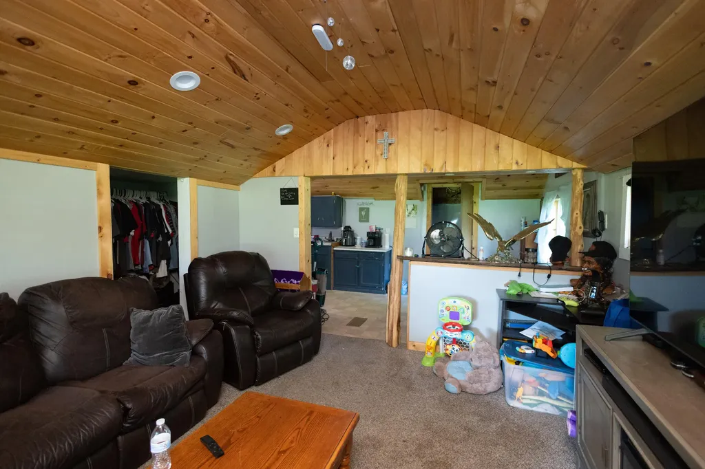 51310 Shorts Road Leonidas Township MI 49066