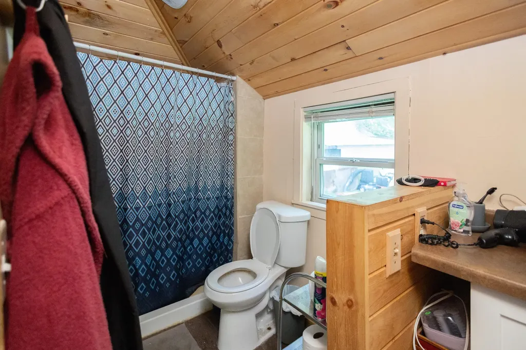 51310 Shorts Road Leonidas Township MI 49066