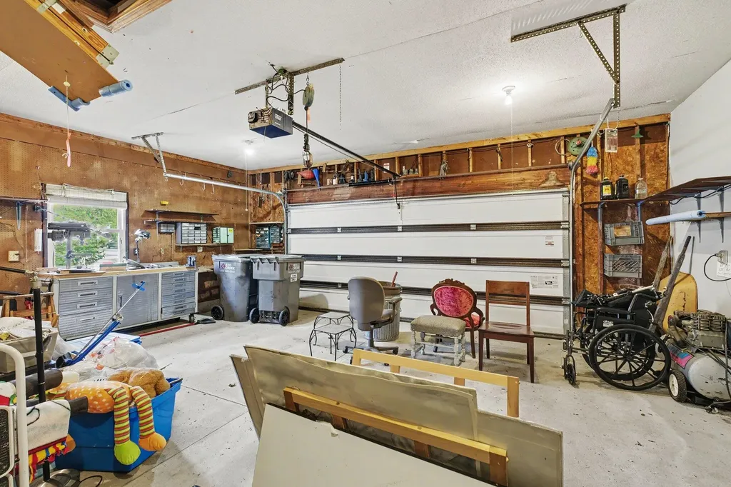 3893 Granada Court NW Walker City MI 49534