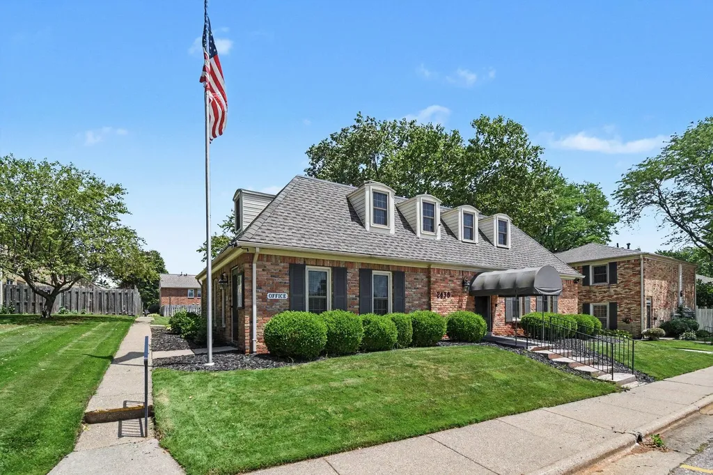 2421 Abbington Drive SE Grand Rapids City MI 49506