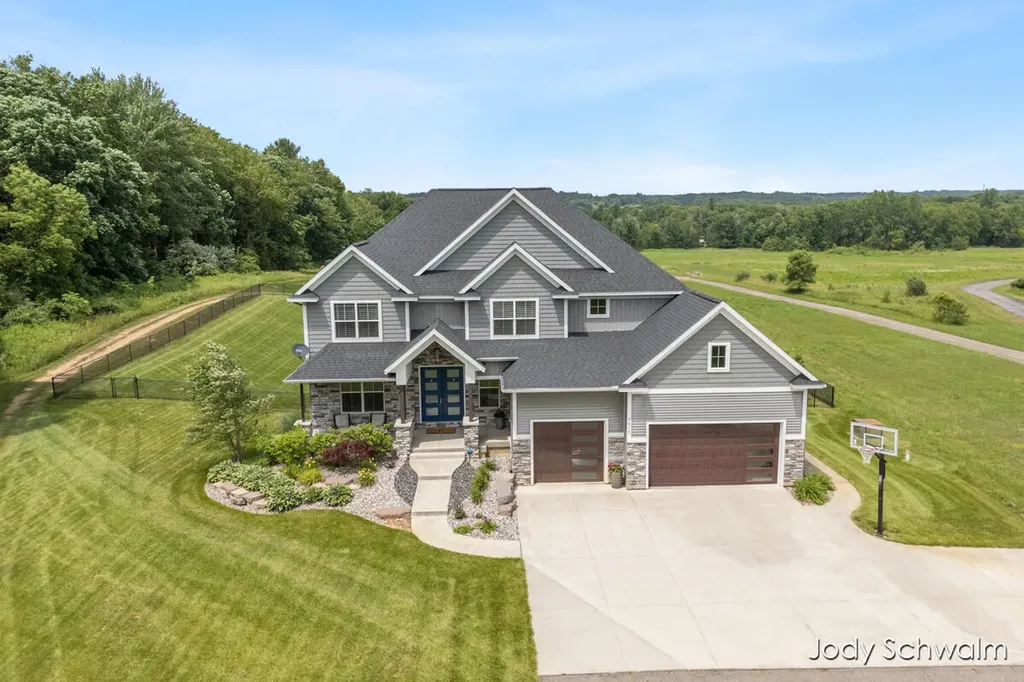 3619 12 Mile Road NE Algoma Township MI 49341