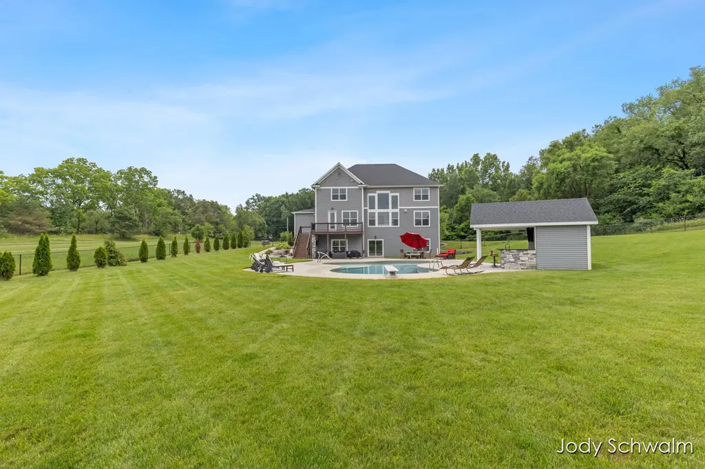 3619 12 Mile Road NE Algoma Township MI 49341